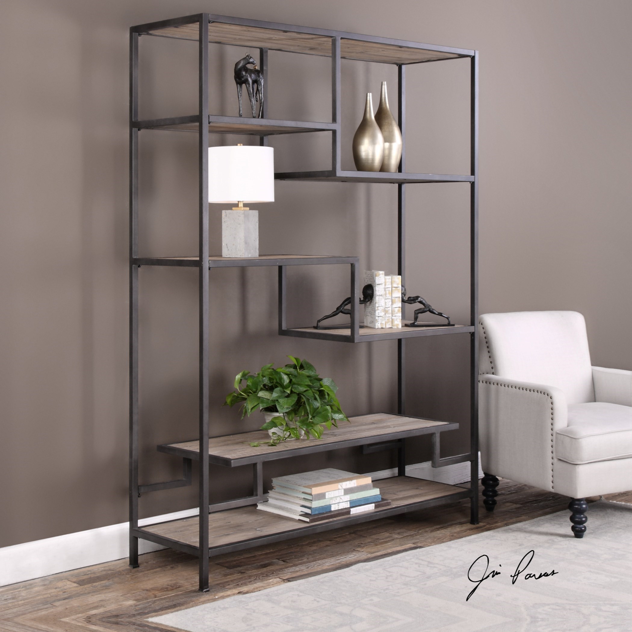 Short etagere shop bookcase